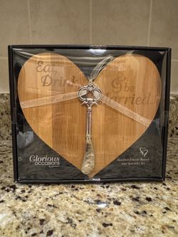 Eat Drink & Be Married Heart Bamboo Cheese Board with Spreader