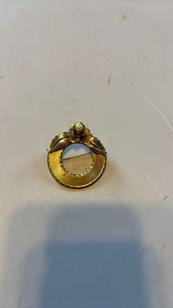 Brooch