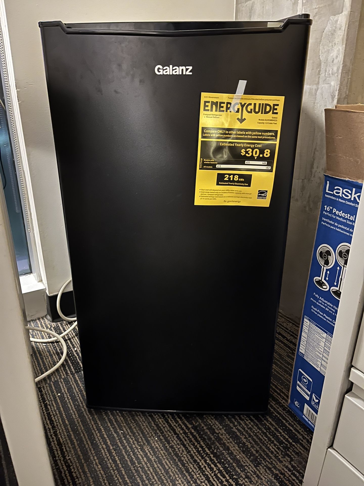 Galanz 3.3 Cu ft One Door Mini Fridge