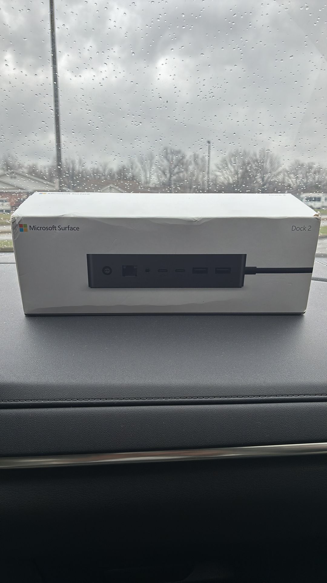 Microsoft surface dock 2