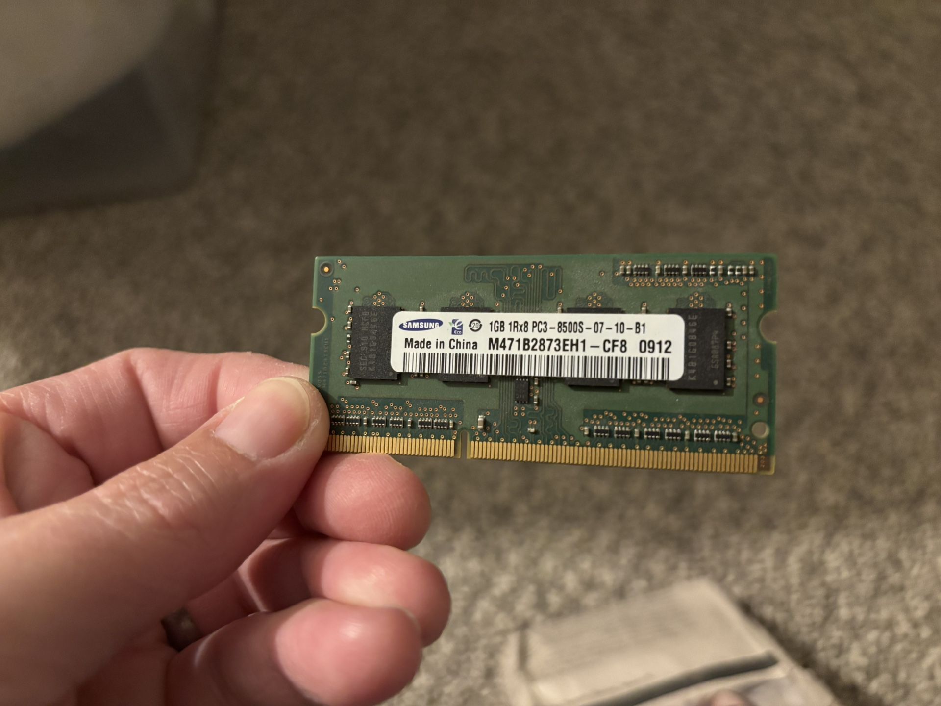 Two- Samsung M471B2873EH1-CF8 1GB DDR3-1066MHz SoDimm 1Rx8 CL7 Memory