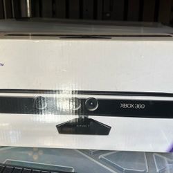 Xbox 360 Kinect Sensor 