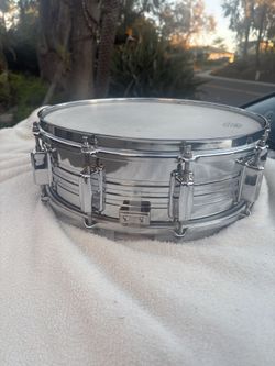 Drum Set Snare Vintage Pearl 10 Lug! Mint!! $300