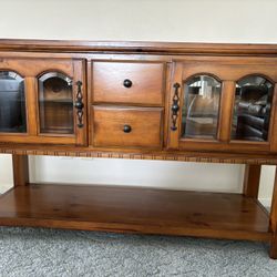 TV stand/cabinet 
