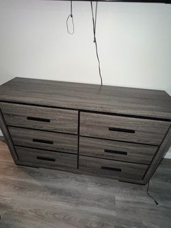 6-Drawer Dresser Gray Wood Finish