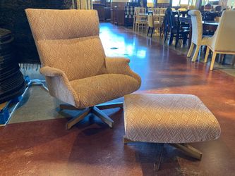ROOM&BOARD Beau Stylish Swivel Chair & Ottoman