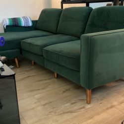 Burrow sofa - nomad Velvet, Reversible Chaise, Green