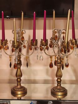 Set of 2 candle holder with crystal very beautiful. CANDLES NOT INCLUDED