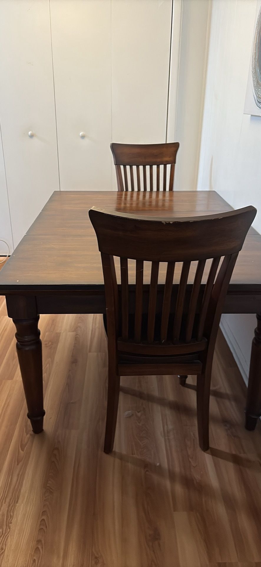 Dining Room Table And 6 Chairs