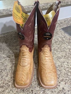 Corral ostrich leg boots 13D
