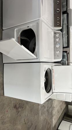 GE Top Load Washer & Dryer Set – Agitator, White, Clean