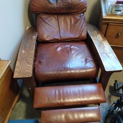 Ranch Oak Leather Recliner Chair