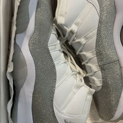 Jordan Retro 11 Metallic Silver