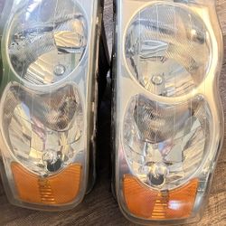 Headlights 2004 Dodge Ram 