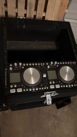 Dj equipment