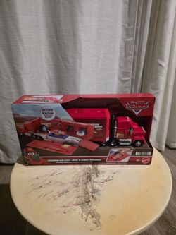 Disney Pixar Cars Transforming Mack Playset New Sealed