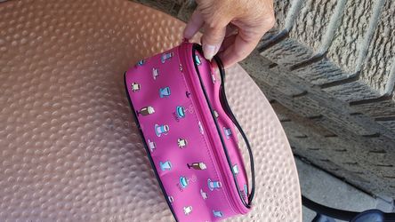 Cosmetic bag