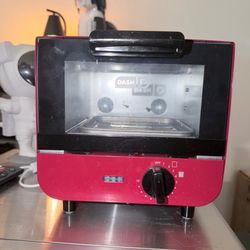 DASH Mini Toaster Oven