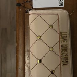 Rare Tufted Moschino wallet