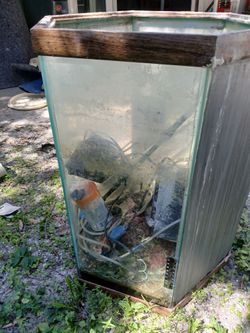 Octagon fish tank