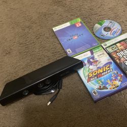 Kinetic Stand With Xbox 360 Games 