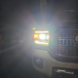 HiD an LED headlights
