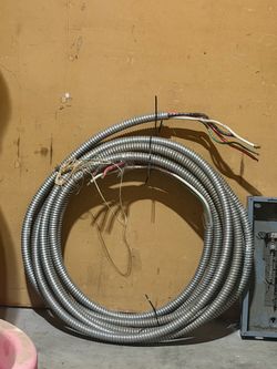 100 ft 1 AWG 3 Conductor With Ground Type MC Copper Metal Clad Cable
