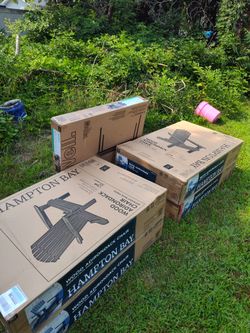4 chairs and 1 table