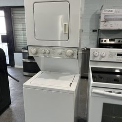 Whirlpool laundry center 🧺