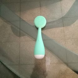 $35 WAS $400 PMD ELECTRIC VIBRATING FACE SCRUB