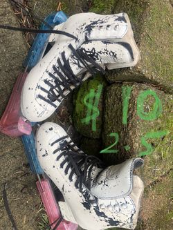 $10 Size 2.5 Good For Practice Ice Skating Shoe