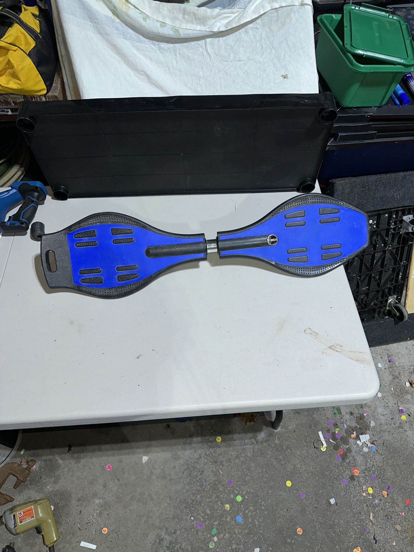 Freerider Two-wheel Skateboard