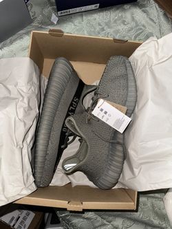 Yeezy 350 V2