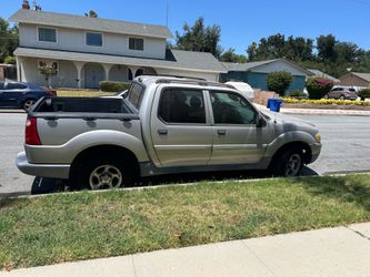 2004 Ford Explorer