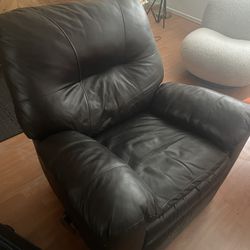 black leather extendable couch