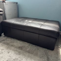 Brown Leather Storage Ottoman / Bench – Tufted Top (Macy’s)