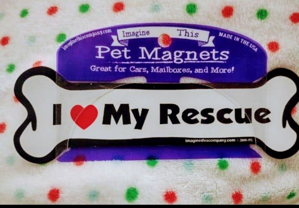 Pet Magnets Dog Bone Shaped Car Magnets: I Love My Rescue NWT