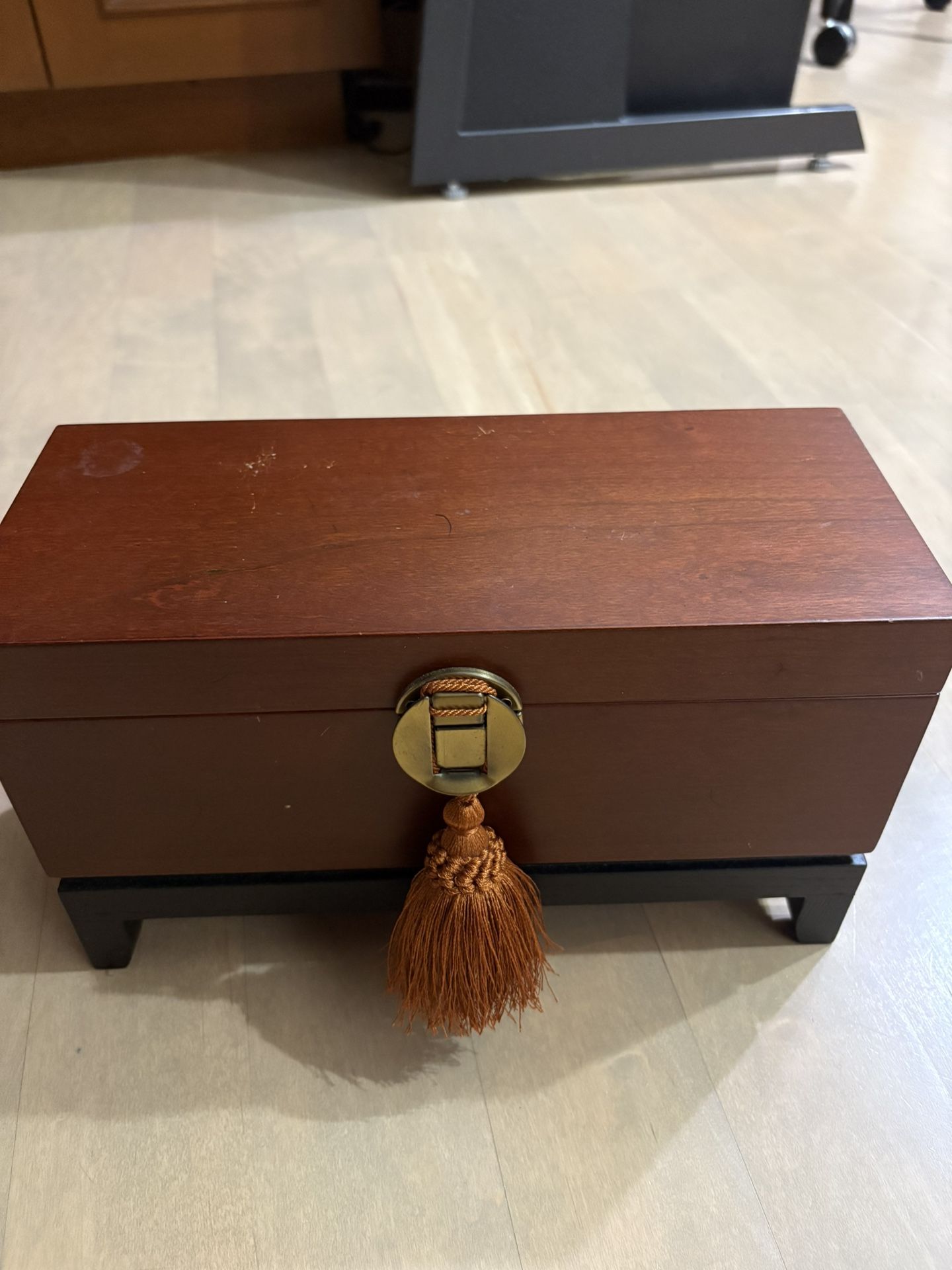 Bombay vintage wooden jewelry chest