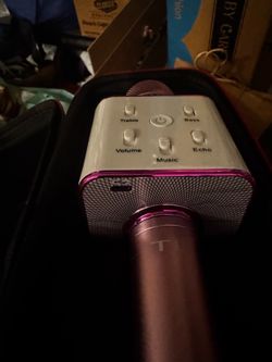 Mini karaoke microphone .