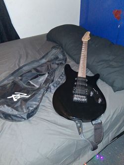 Guitar black Rogue