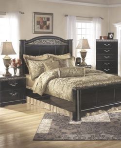 BRAND NEW BLACK BEDROOM SUITE FOR SALE