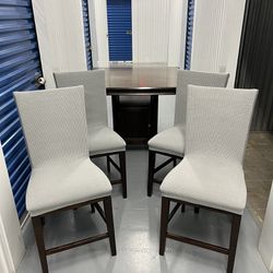Counter Height Dining Table & Chairs 