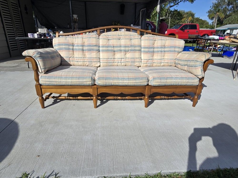 ANTIQUE VINTAGE ETHAN ALLEN COUNTRY STYLE COUCH