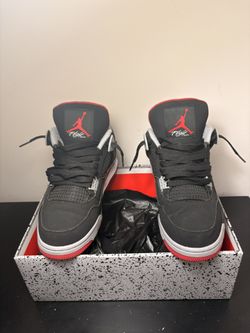 Air Jordan 4 Retro 