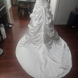 Pre-owned David's Bridal Wedding Dress Sz10