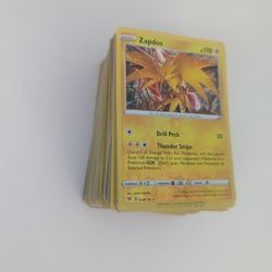 138 Random Holo, Reverse, Etc Pokemon Cards