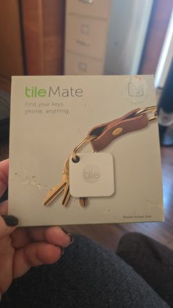 Tile MATE key/ Phone Finder