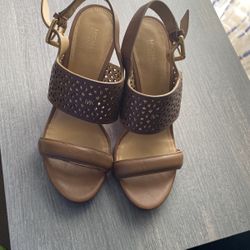 Size 7 Brown Wedge Shoes