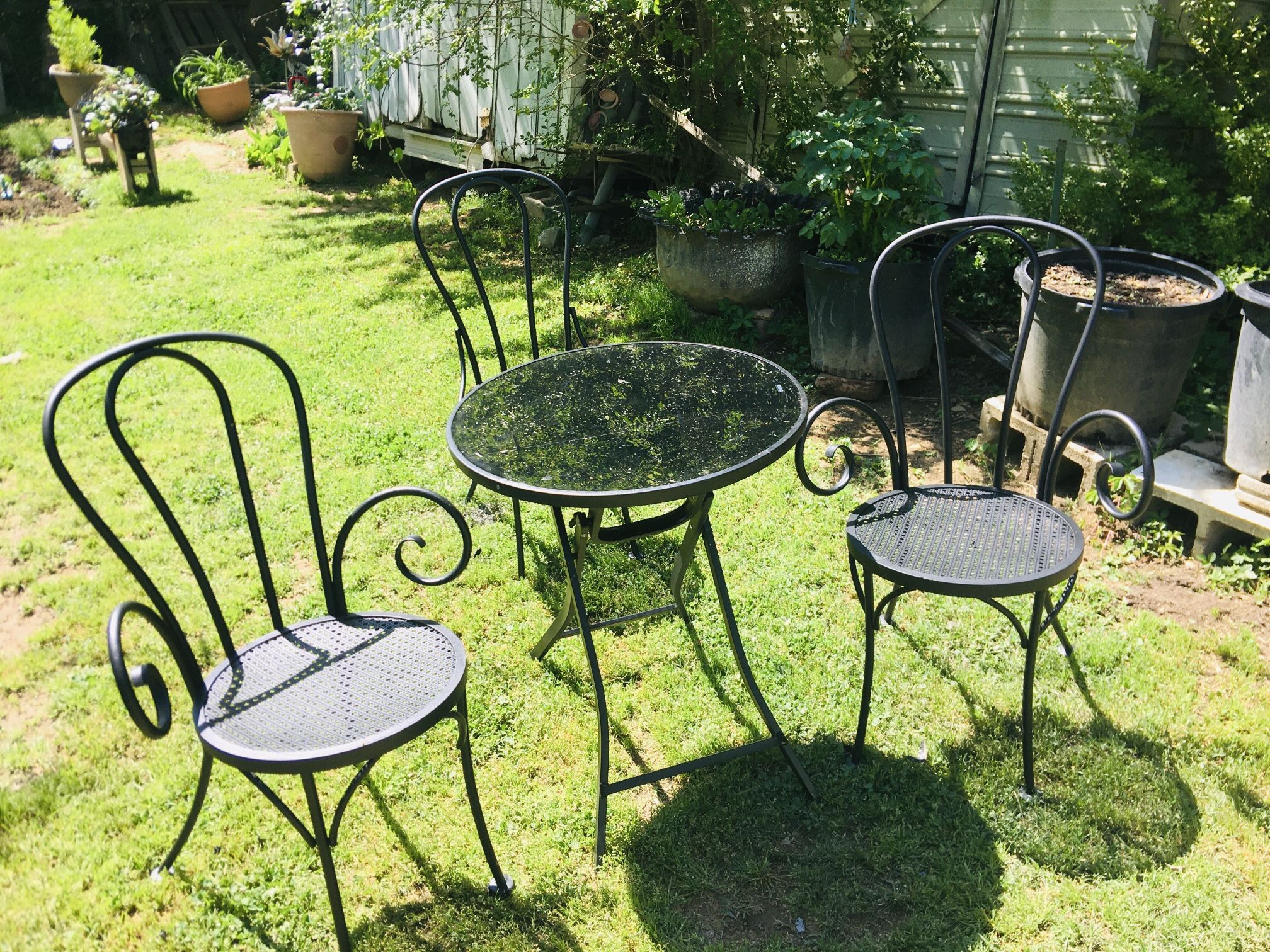 Vintage Wrought Iron Bistro Set 3 Chairs 1 Small Table