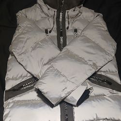 "DAKU" Reflective Bubble Coat